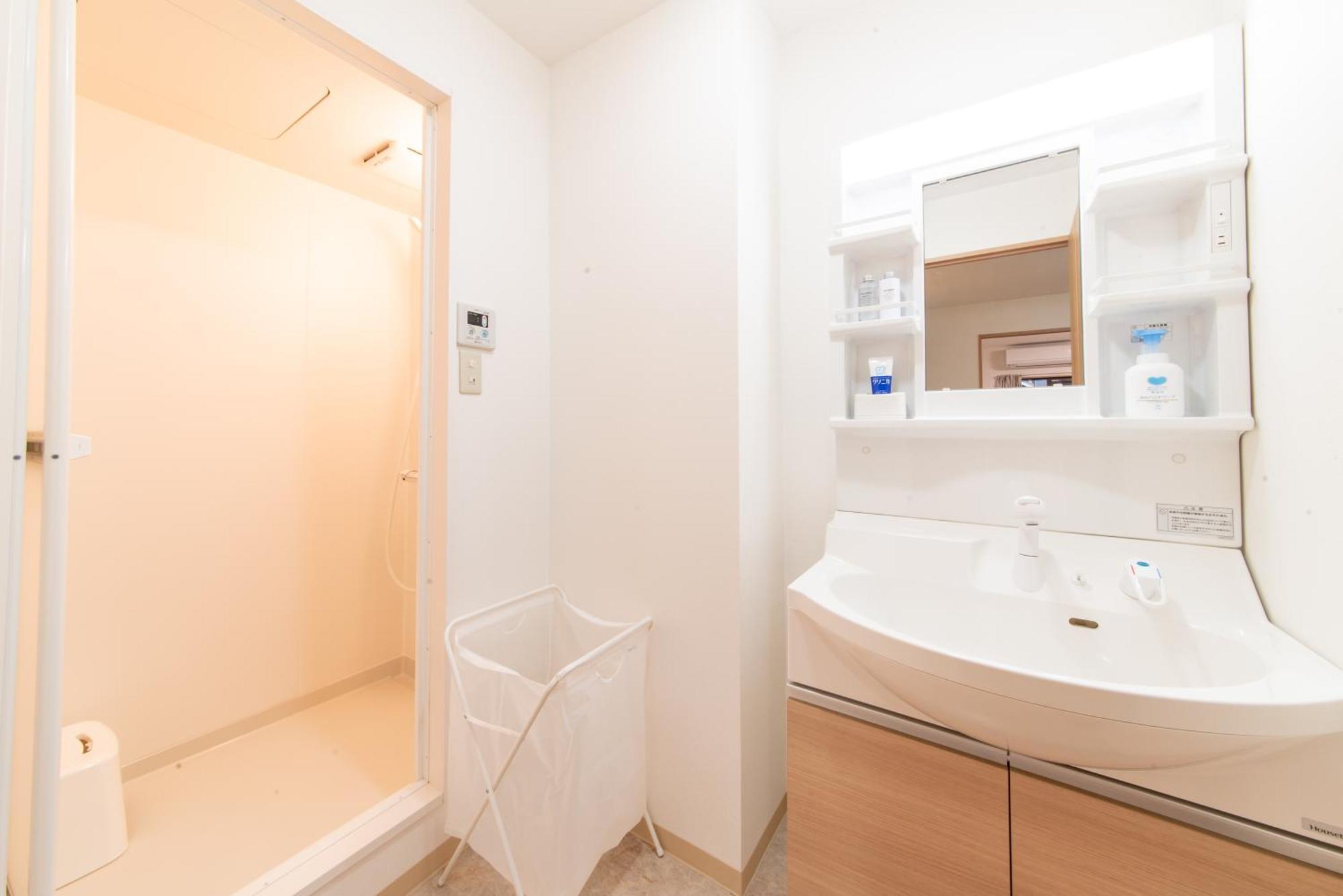 Clover Heights Ōsaka Extérieur photo